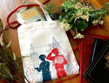 Tote design and staging